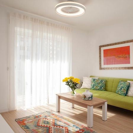 Lovely Beachfront Apartment In Calahonda Sitio de Calahonda Eksteriør billede